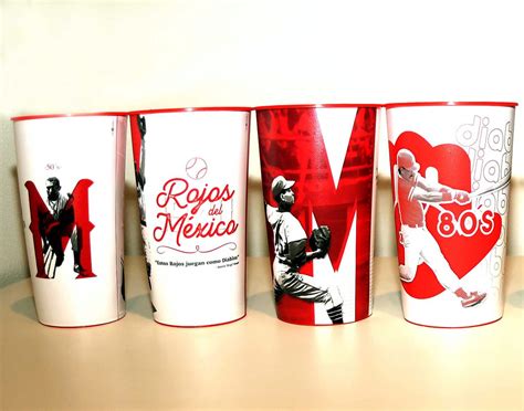 Un nuevo cambio de gráficas se produjo el 13 de septiembre de 2010. El logo y los vasos de los Diablos Rojos por su 80 ...