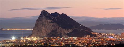 Use #visitgibraltar and tag @visitgibraltar www.visitgibraltar.gi. Gibraltar - Store norske leksikon