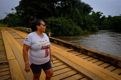 A Br 319 Highway In The Middle Of The Road Amazônia Real