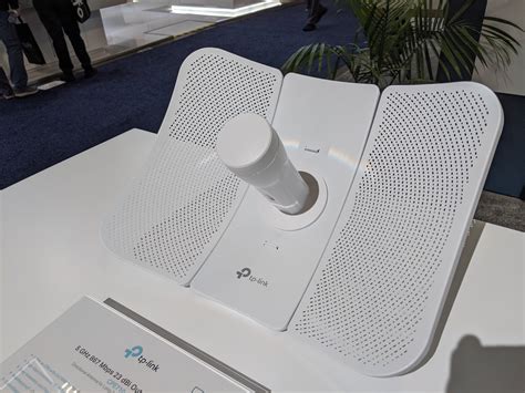 Tp Link Revs Its Mesh Wi Fi Router Lineup To Wi Fi 6 But Leaves Zigbee