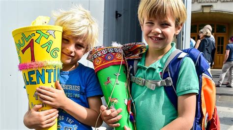 Check spelling or type a new query. Erster Schultag an Wiesbadens Konrad Duden Grundschule ...