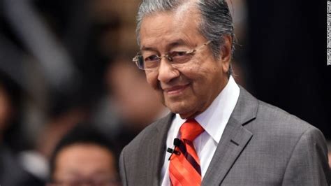 .tanusi yang disokong parti pejuang tanah air (pejuang) serta ahli akademik s santhasekaran. Eks Perdana Menteri Malaysia Mahathir Mohamad Dirikan ...
