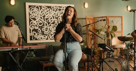 Christian Singer Abbie Gamboa Performs Acoustic Cover Of Here I Am To Worship