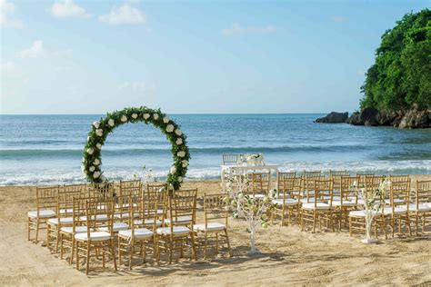 The 9 Best Destination Wedding Venues In Jamaica
