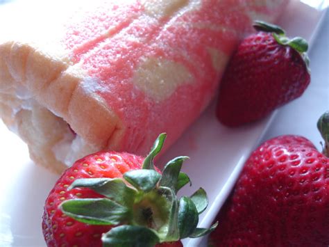 Sweet Addictions Strawberry Filled Swiss Roll