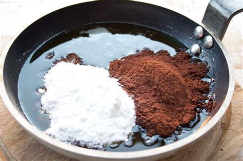 Keto chocolate cake in a mug. Low Carb Chocolate (Keto, 3 Recipe Variations!) - Sugar ...