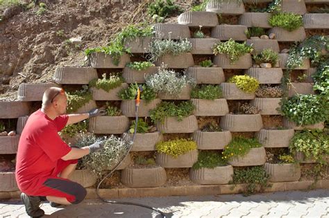 The Cheapest Ways To Build Retaining Walls Captain Patio