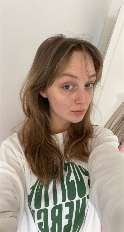 no makeup selfies barefaced beauty pretty selfies au naturale cute woman recovery