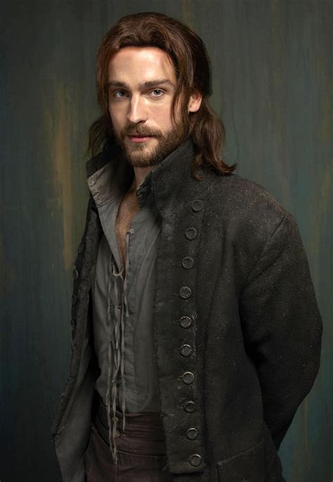 Sleepy Hollow Interview Tom Mison Talks Wearing Normal Clothes