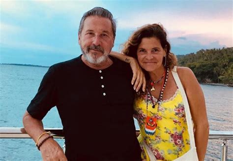 La hija de ricardo montaner y su esposo hablaron de lo difícil que fue para ellos no poder abrazarse durante esos días de cuarentena. Ricardo Montaner contó que conoció a su esposa en su boda ...
