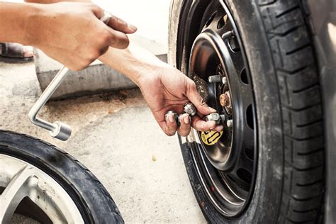 Step By Step Guide On How To Change A Flat Tire Fix Auto Usa