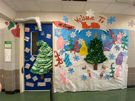 Christmas Door Decorating Contest for Preschool. TeachersMag.com