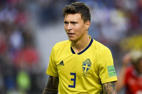 The official page of the manchester united defender victor lindelof. Victor Lindelöf otti varkaan