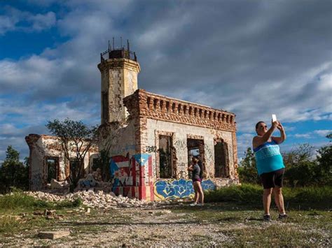 2 vou só pagar uma única vez pela minha compra? Puerto Rico earthquake destroys rock formation as seen in ...