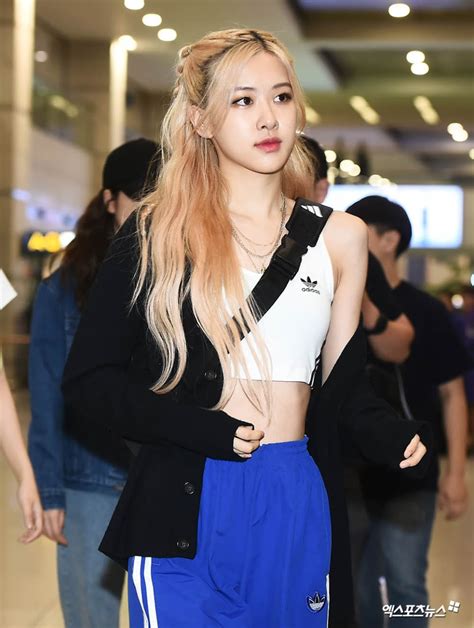 10 Times Blackpinks Rosé Transformed The Airport Into Her Personal