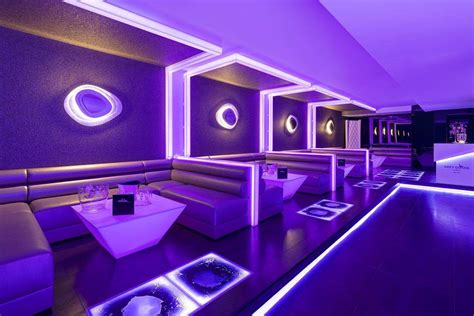 25 Cool Lounge Bar Design Interior Ideas For Those Of You Who Want To