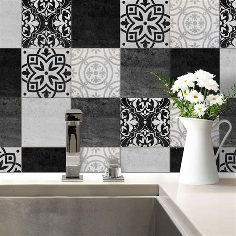 Sticker carrelage - Patchwork noir et blanc | wall-art.fr | Piastrelle ...