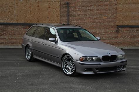 Clean styling, a great engine and just a complete package overall. BMW Never Made An M5 E39 Touring, So This Guy Did It For ...