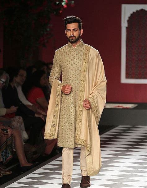8 Kurta Design For Men Outfit Ideas For All Occasions In 2021