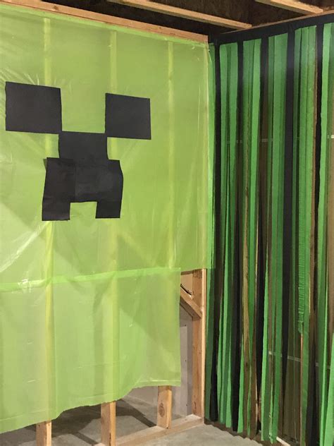 I do have a question though. Minecraft decorations | Decor, Minecraft decorations, Home ...