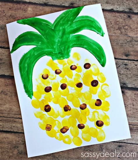 Make this adorable fingerprint pineapple craft with your kids! Fingerprint Pineapple | Fun Family Crafts
