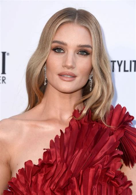 Rosie Huntington Whiteley Style Clothes Outfits And Fashion• Page 17
