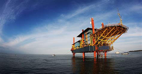 As lucky malaysians, we have the world cheapest airline here. You Can Stay At This Converted Oil Rig In Malaysia And Go ...