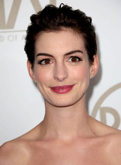 Anne Hathaway Beauty Riot