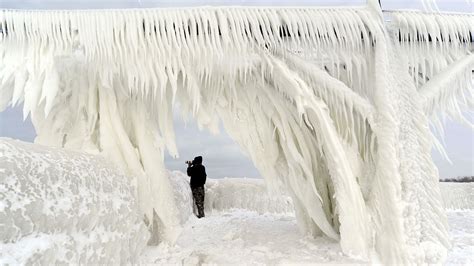 Lake Michigan Ice Coverage Growing But So Is The Danger The Weather