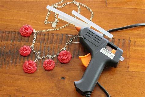 The 6 Best Hot Glue Gun For Crafts in 2019 - Reviews with Buying Guide
