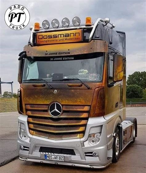 No nose logo on trailing dp 650 but it was clean. Pin op Mercedes Actros MP4/MP5