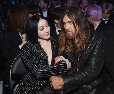 The official website for noah cyrus. Noah Cyrus Shares the Heartwarming Way She Makes Her ...