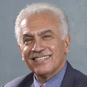 Türk devleti abdullah öcalan'ı çok kısa zamanda çıkartacak. Doğu Perinçek - Biyografya