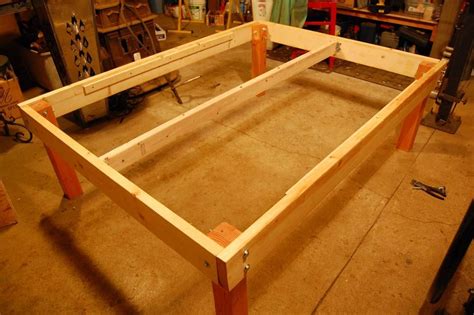 These inexpensive beds look anything but cheap. Strong and Tough Platform Bed DIY | Diy platform bed frame ...