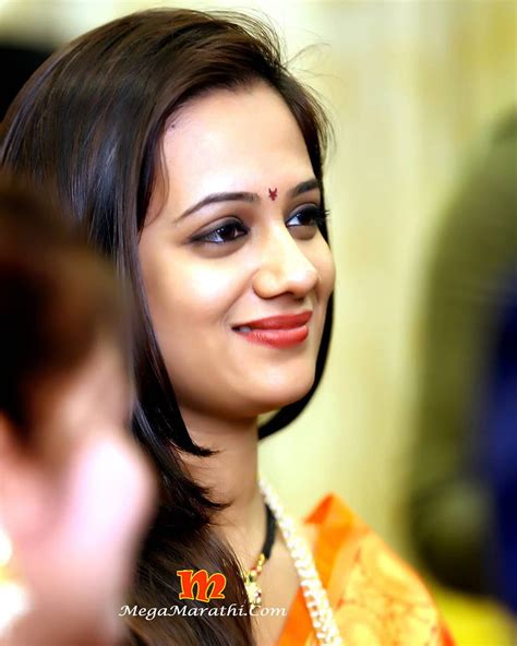 Spruha Joshi Marathi Actress Bio Wiki Age Marriage Hot Hd Phone