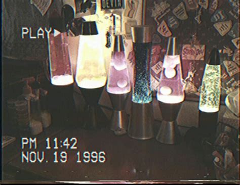 Imagem de grunge, alternative, and indie | Grunge room ... Retro wave has given the world a look into the future digital world.