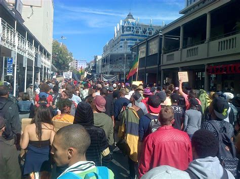 Filecape Town 2015 May 9 South Africa Crowd 5 Cannabis