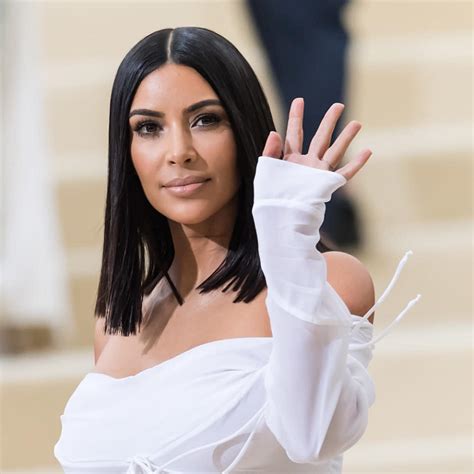Kim Kardashians Instagram Is Popping Off With Mothers Day Posts To Every Mom In Her Life