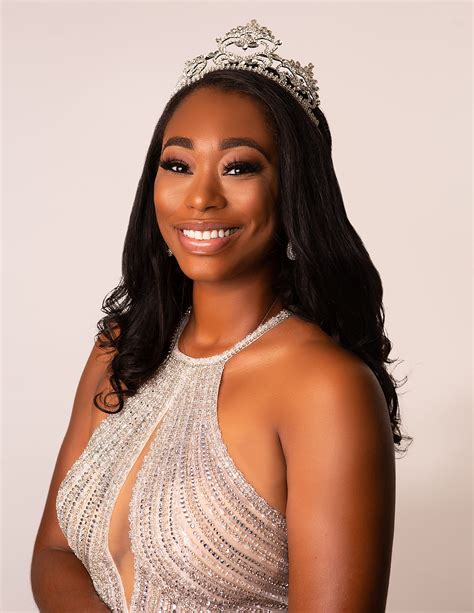 Mrs New Jersey America 2020 Chimere Nicole Haskins
