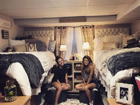 6 Southern College Dorm Renovations That Should Be On Hgtv Girls Dorm Room Rustic Dorm Room