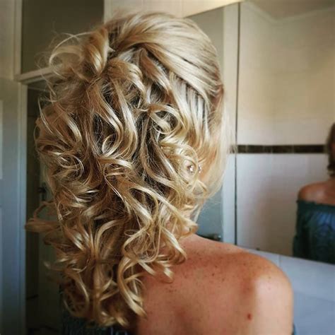 Beautiful Curls Pinned Half Up And Half Down What A Perfect Hair Up