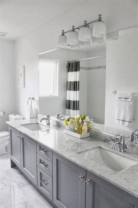 55 Fabulous Farmhouse Rustic Bathroom Design Ideas Grey Bathroom