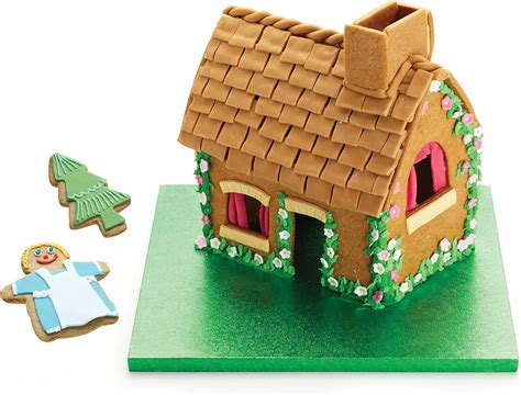 Kitchencraft Sweetly Does It Christmas Gingerbread House Kit With 7 Cookie Cutters