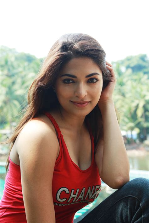 Former beauty pageant and actress parvathy omanakuttan is known for her roles as jasmine in 2012 billa ii and nikita in 2004 hindi film pizza. Parvathy Omanakuttan Hot Spicy Photos Full HD Pictures