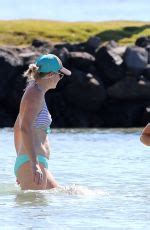 Miranda Lambert In Bikini At A Beach In Hawaii Hawtcelebs