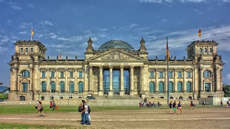 Why is Germany the perfect place to study abroad? - Study in Germany