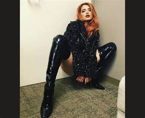 Is The Leg Spread Pose The Filthiest Celeb Selfie Trend Ever Daily My Xxx Hot Girl