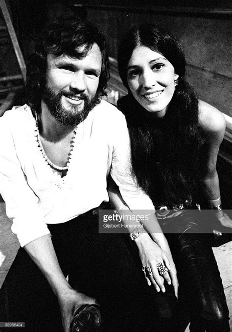 Kris Kristofferson And Rita Coolidge Posed Together In Vancouver