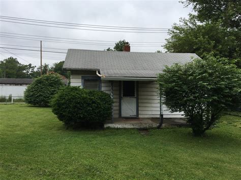 The major items have been updated including the roof, heating & air. Land Contract Homes