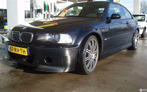 Although bmw promised to build approximately 100 cars, bmw never released the production numbers of m3 lightweights built. BMW M3 E46 CSL - 14 December 2005 - Autogespot